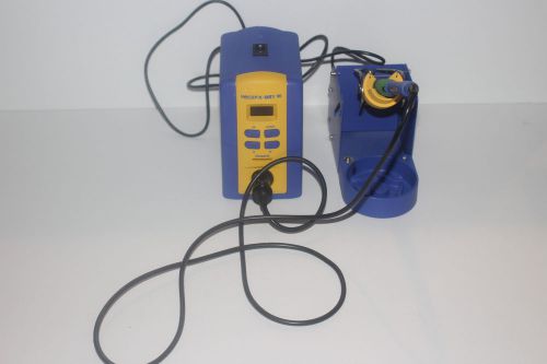 Hakko fx951-66 esd-safe soldering station with fm-2027 iron for sale