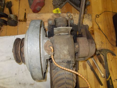 Antique Maytag 92 single cylinder hit and miss gas engine