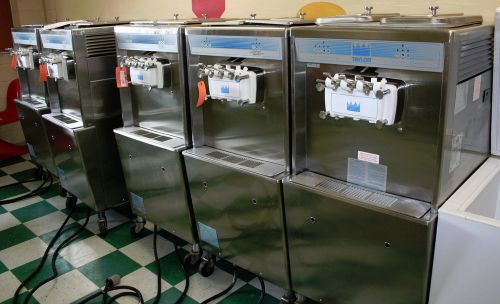 Taylor Model Y754-33 Twin Twist Soft Serve Ice Cream Machine *5 Available