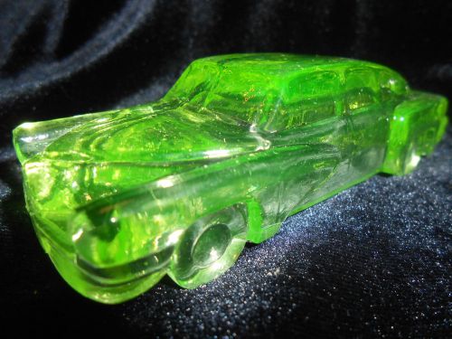 Green Vaseline glass 1948 Tucker Torpedo Car uranium uranium candy container art