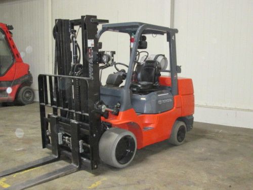 TOYOTA FORKLIFT RETAIL /RENTAL READY LPGAS LOW HOURS FORK LIFT GREAT DEAL