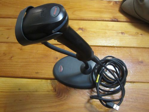 Honeywell 1900 XENON GSR Barcode Scanner with Stand. USB, Works! Clean