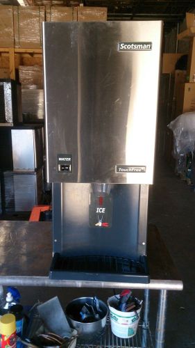 Barely used scotsman mdt3f12a-1h 392 lb touch free flake ice maker dispenser for sale