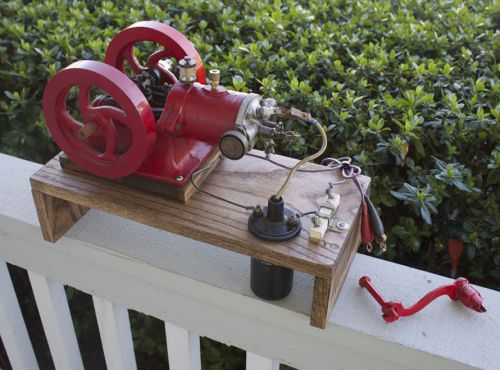 ANTIQUE Vintage Miniature Scale Cast Iron Model Gas Powered Hit and Miss Engine