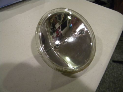 GE Sealed Blub for Streamlight Lightbox, GE H7550-1 8 Watt, 6 Volt. Used