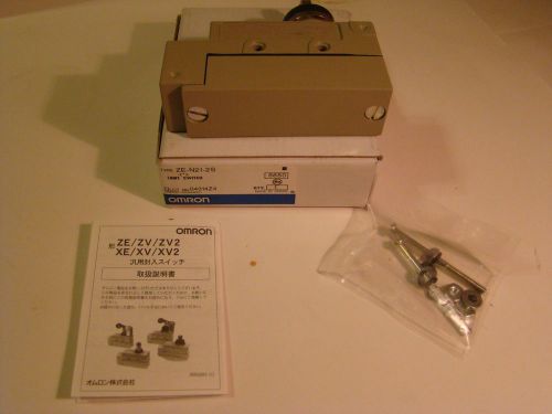 Omron ze-n21-2s enclosed limit switch top plunger g 1/2 conduit for sale