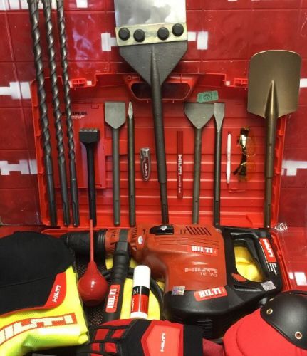 Hilti te 70, l@@k, new model te 76, preowned, loaded bits, germany, fast ship for sale
