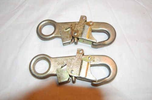 Pair of Sata Safety Hooks for Fall Protection
