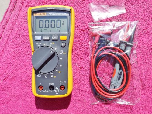 Fluke 117 *mint!* true rms multimeter!  top of the line in this series! for sale