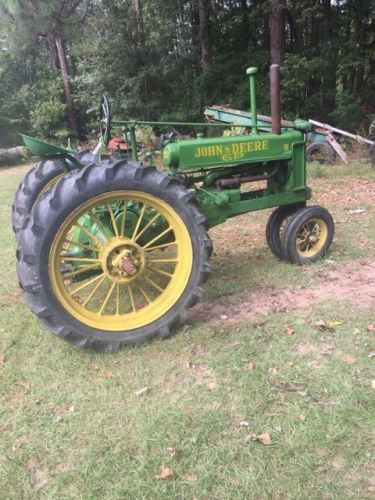 John Deere Unstyled B