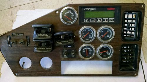 Freightliner Classic (1996) Dash Assembly