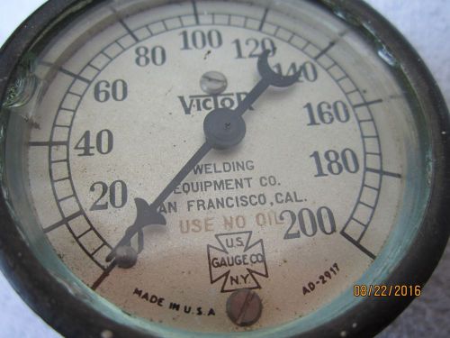 Early Vintage Victor Welding Equipment Co. 200 PSI Gauge &amp; Regulator   ( Nice )