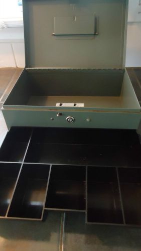 Vintage   Metal Cash Box Till Register Drawer with  key 10&#034; X 6 3/4&#034; X 4&#034;