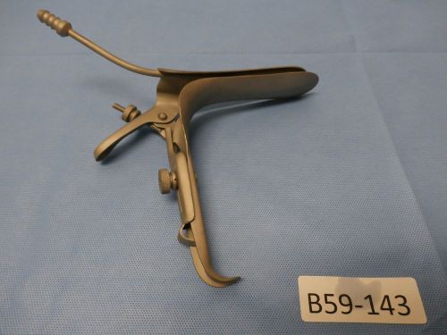 GRAVES Vaginal Speculum Leep large W-Smoke Evacuation Tube Right side open