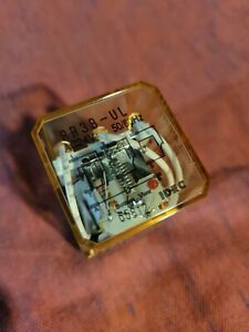 10 Count Box Idec Relay  RR3B-UL 24VAC 10A AMP 11 PIN IOB