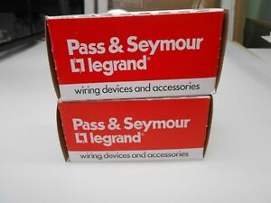 Lot of 2 Pass Seymour Turnlok Plugs L1420p L530p Commercial Electrical Plugs