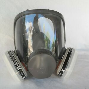 3M 6800 Full Face Respirator Size Medium W/ filters Nice