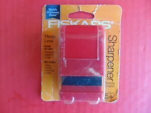 FISKARS Pencil &amp; Crayon Sharpener (((NEW))) Mess-Less Ages 5+ 042054959002