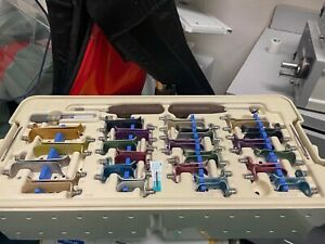 V Mueller Shadowline cervical retractor with distraction