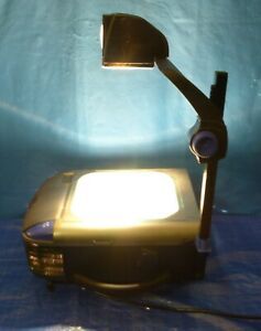 3M 1800 SERIES OVERHEAD TRANSPARENCY PROJECTOR 