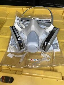 (K26) 3M 5101 Half Face Respirator w/ Organic Vapor Assembly - Size: SMALL