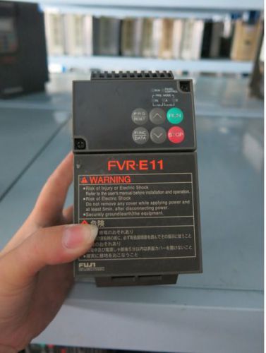 1PCS Used Fuji inverter FVR0.4E11S-2 220V 0.4KW tested