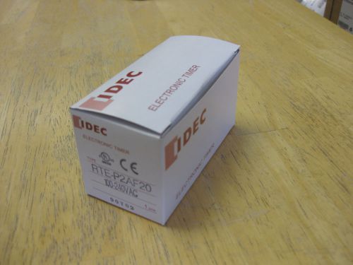 new in perfect box IDEC RTE-P2AF20 electronic timer relay 100-240vac 11 pin