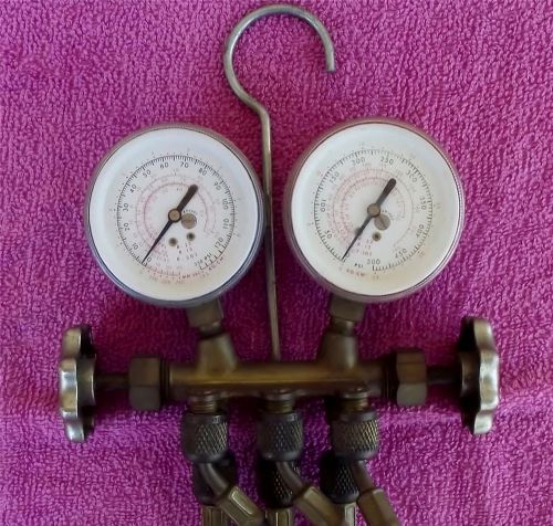 A/C Refrigerant Charging Freon Gauge Set  with Yellow Jacket Hoses