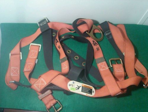 klein tools full body fall arrest safety harness medium 36&#034;-44&#034; MINT