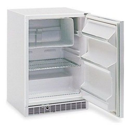 NEW MARVEL SCIENTIFIC  6CAF7100 Freezer 6.1 Cu-Ft White