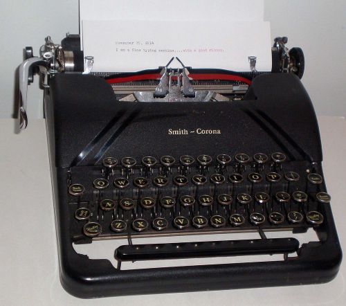 1930&#039;s  &#034;SMITH-CORONA&#034; typewriter....WORKING, and in VERY GOOD Condition !!!