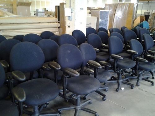 Lot of 50 black steelcase criterion task chairs available now! 10 lots available for sale