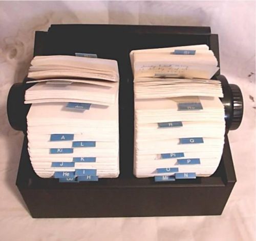 VINTAGE BLACK MATTE METAL DOUBLE ROLODEX / OVER 400 CARDS 2 1/4 in. X 4 in.