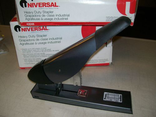 Universal Brand Heavy Duty Stapler, Staple up to 200 sheets of paper.