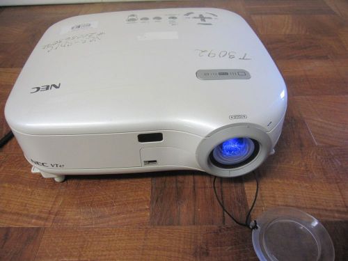 NEC VT47 projector 591 Hrs w/power cord and bag