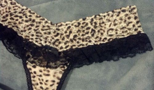 Victoria&#039;s Secret Leopard Ruffled The Lacie Thong Panty NWT black lace underwear