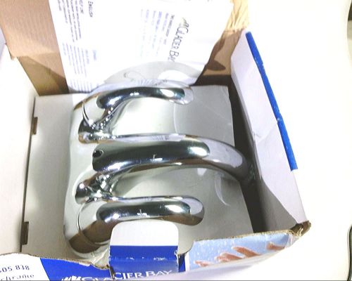 Glacier Bay Builders 4 inch 2-Handle Low-Arc Bathroom Faucet in Chrome