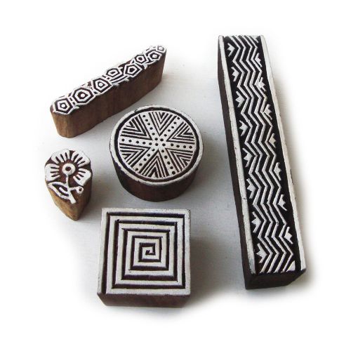 Indian Handcarved Geometric &amp; Spiral Pattern Wooden Printing Tags (Set of 5)