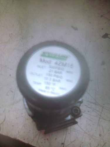 Speedaire 4zm15 regulator valve in-300psig 21bar out-150psig 10.3bar ***xlnt*** for sale