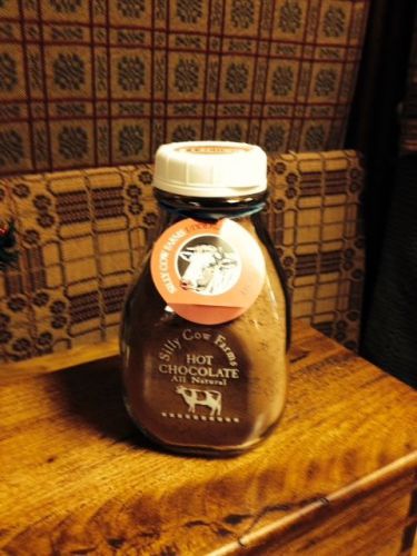 Hot Milk Chocolate Mix 16.9 oz in a reusable Glass Milk Bottle