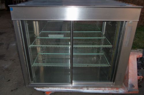 COUNTERTOP DISPLAY WARMER, HUMIDITY CONTROL, 115v, 4 ft. wide, Dbl. Glass Doors