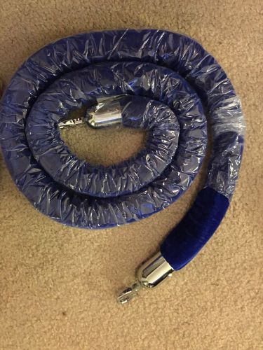 Displays2go 6 1/2-feet velvet rope barrier with chrome hooks - blue (rp2mbuch02) for sale