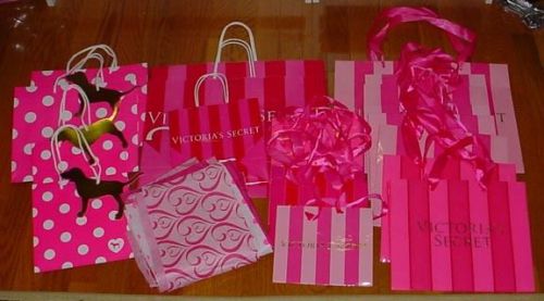 21 Victoria&#039;s Secret &amp; PINK Shopping bags &amp; tissue Dog tags