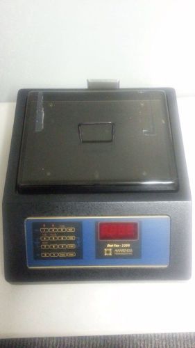 Awareness Technology Stat Fax-2200 Microplate Incubator Shaker 2200-2716 Mixer