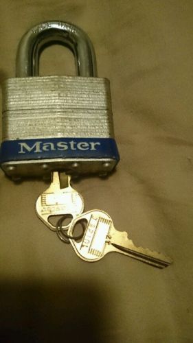 Master Lock w/ 2 keys