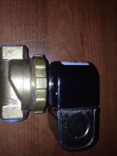 PARKER 1/2 WATER SOLENOID VALVE WITH MUlTI-VOLT COIL