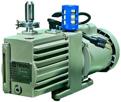 Leybold trivac d4a rotary vane vacuum pump 720-25-025 for sale