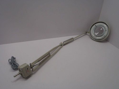 O.C. White 53139-5-W Magnilite 5 Diopter Round Fluorescent Magnifier - Used