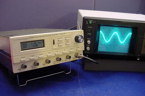 WORKING WAVETEK MODEL 23  12 MHz FUNCTION GENERATOR W/OPTION 001 AND CD MANUAL