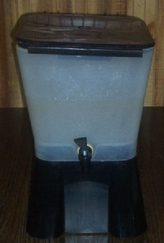 Tablecraft Model #953 3 Gal. Tea Dispenser